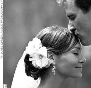 Side bun with Veil?