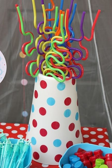 Different kind of centre pieces mock up HELP PLEASE!!