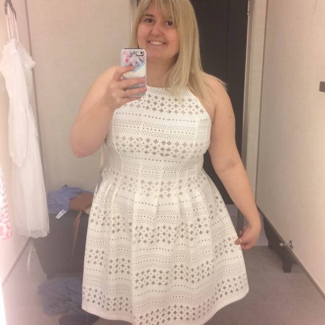 Show Me Your Bridal Shower Dresses!!