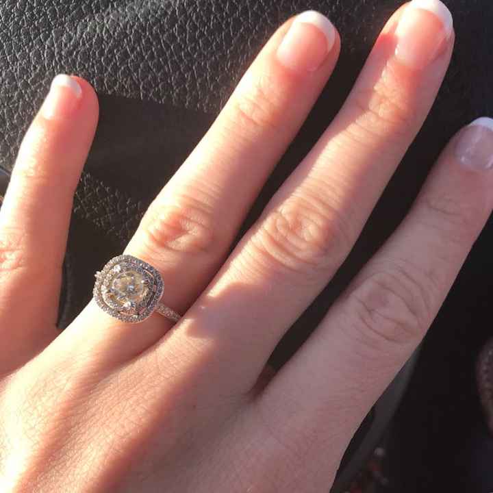 Show me... your halo engagement rings!! 💍 - 1
