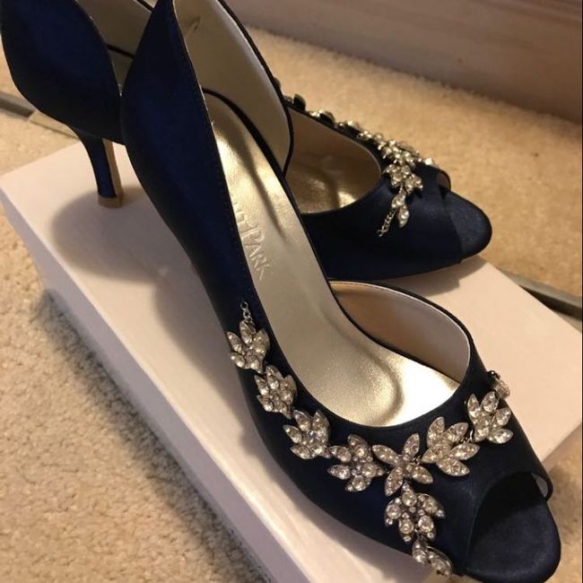 Shoes: White or Colorful? - 1
