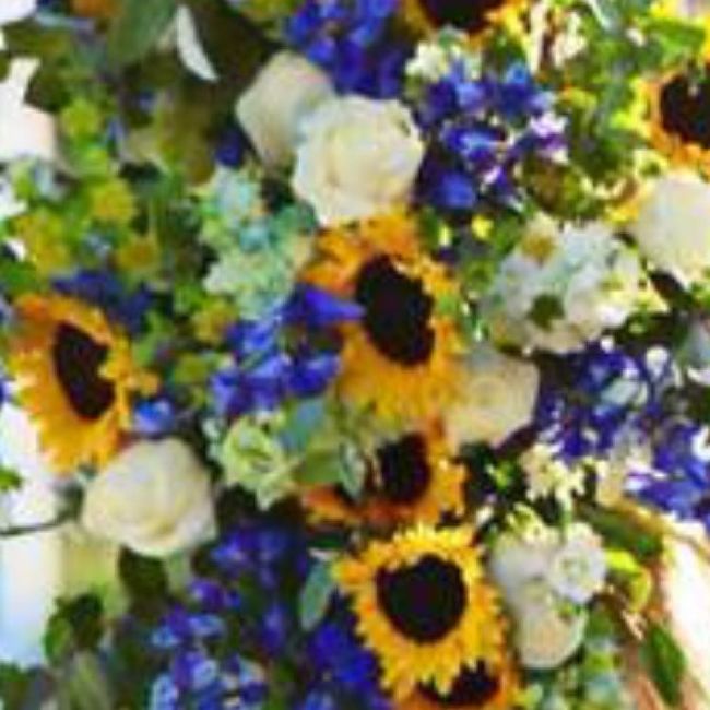October 2018 brides! What's left for you to do? Bouquet pics? - 1