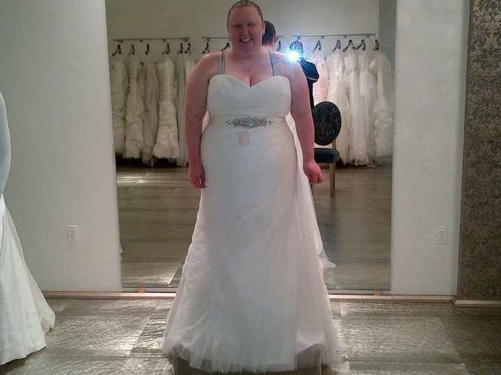 Pronovias Orel vs. Pronovias Landra