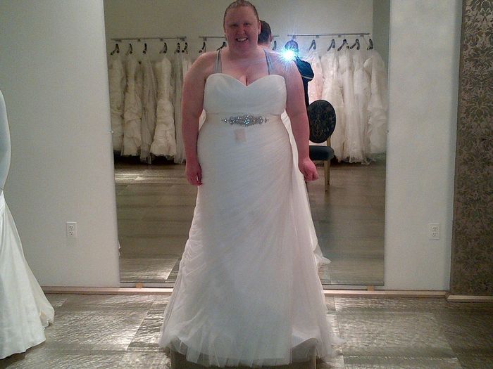 Pronovias Orel vs. Pronovias Landra