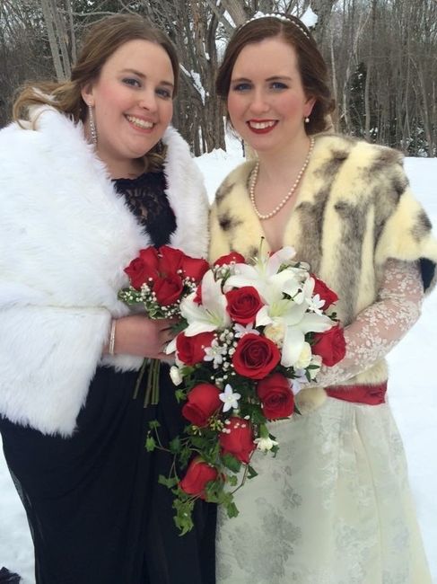 Let's show off our wedding gowns!