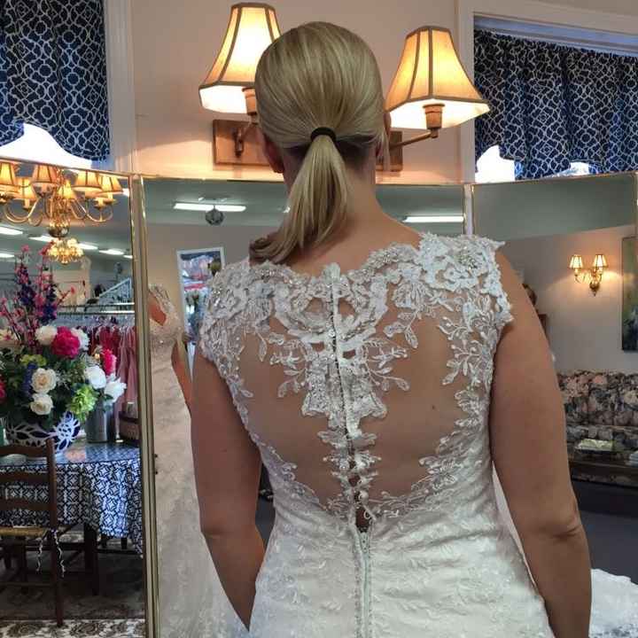 SHOW ME YOUR DRESSES!