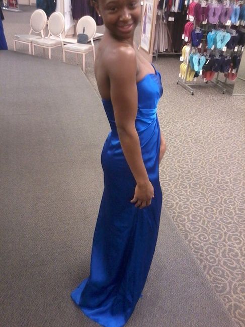 Show off your bridesmaid dresses!!