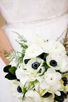 Bride's Bouquet... Inspiration?? And show YOURS off!! :D