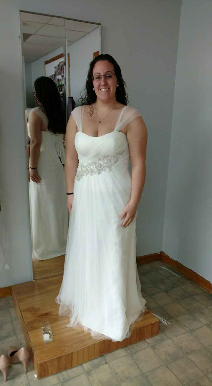 I wanna see your wedding dress!