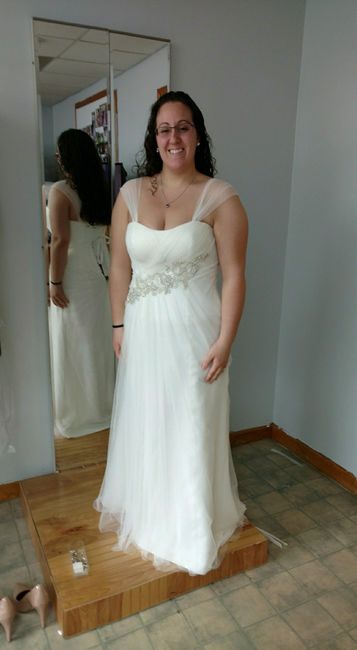 I wanna see your wedding dress!