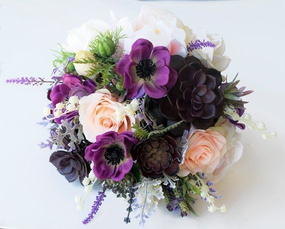 Do dark floral centerpieces give off a somber vibe? 8