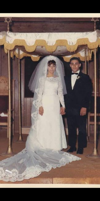 When Celebrities Indirectly Choose Your Bridal Gown - 1
