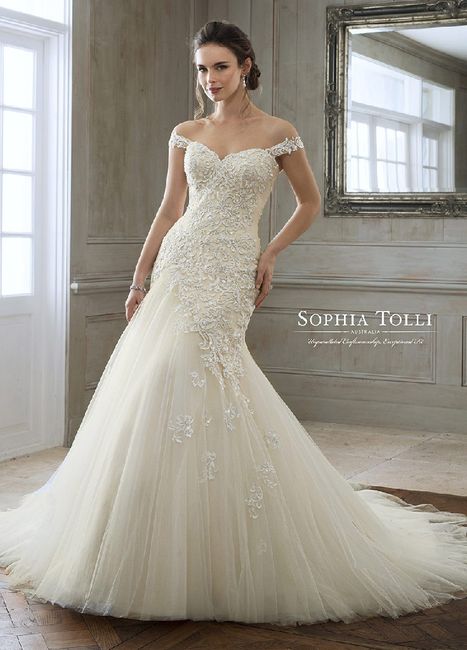 Dress help! Mermaid with tulle 3