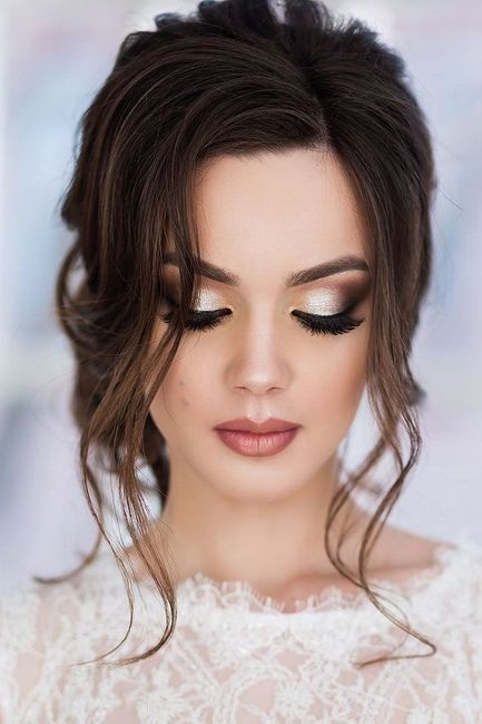 Anyone else wanting glam makeup for your big day? 1
