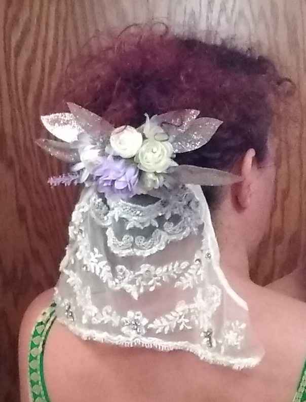 Made my hair comb, but wondering about a veil - 4
