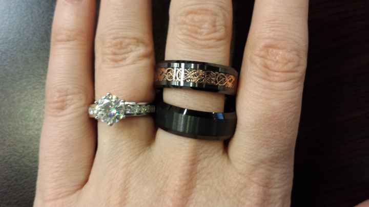 Show me your wedding band!!