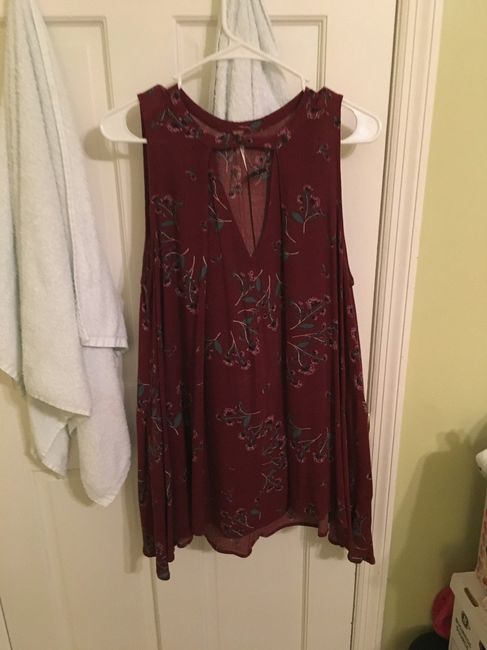 This is a shirt i'll wear with some jean shorts