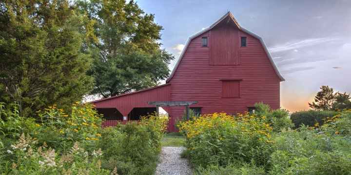 Louden Barn @ Bishop Farmstead