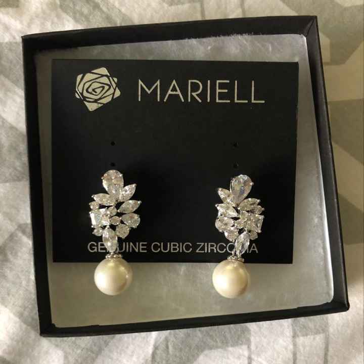 Show me your wedding earrings! - 1