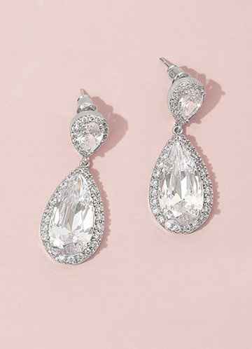 Hey guys, Is there any online store to buy jewelry for the wedding? - 2
