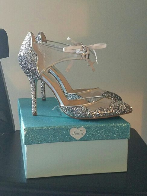 Show me your shoes