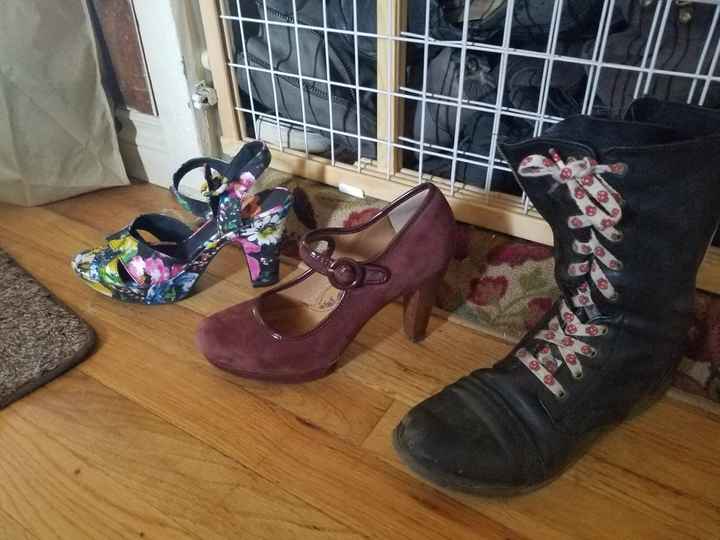 Show me your non traditional shoes! - 1