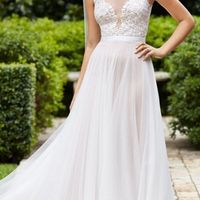Did you add any sleeves/straps to your dress?
