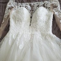 a dress not like the others... - 1