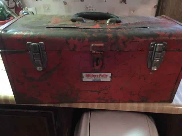  Locking card box - 1