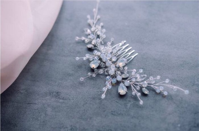 Gold or Silver?  Help! 😂 3