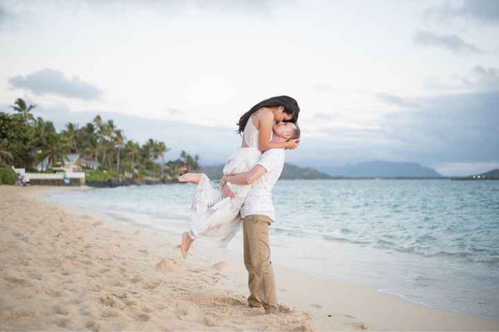 Engagement Photos 💛 - 1