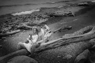 Having your pet in the engagement photos?