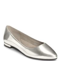 Show Me Your Wedding Shoes!