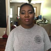 Which eyes look better with makeup - 2