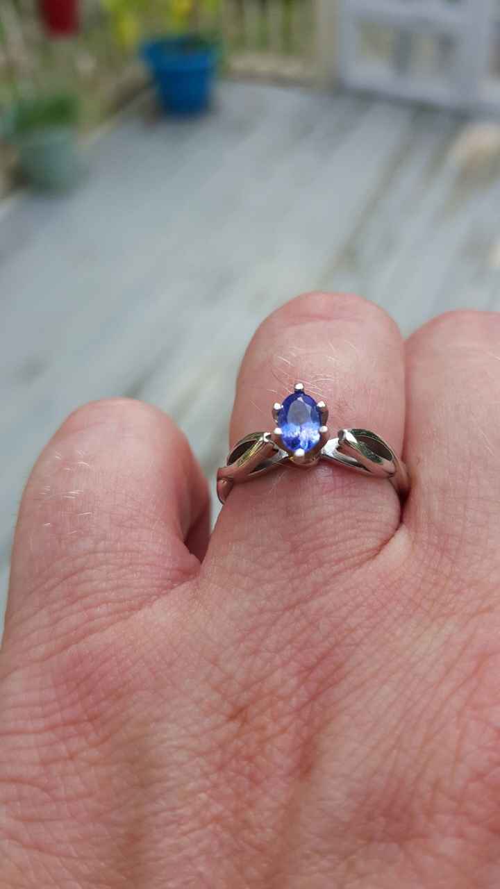 I wanna see wedding bands!!!