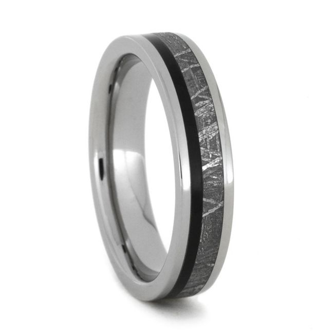 Show us your man's wedding band.