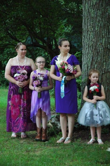 Let's see those mismatched dresses!