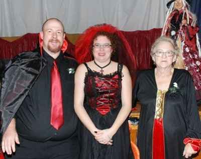 Married 15 Oct and back with pictures (formerly Doddie S.)