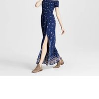 Dress for engagement pictures