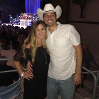 Dress for engagement pictures