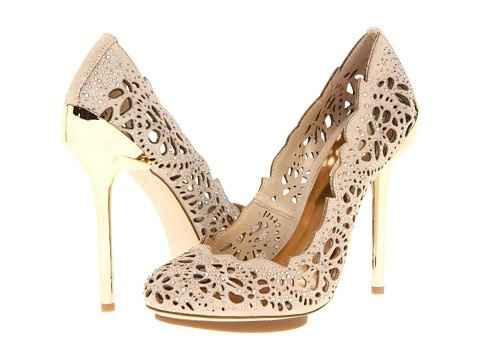 Wedding shoe dilemma, help!