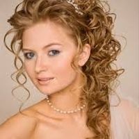 naturally curly hair brides