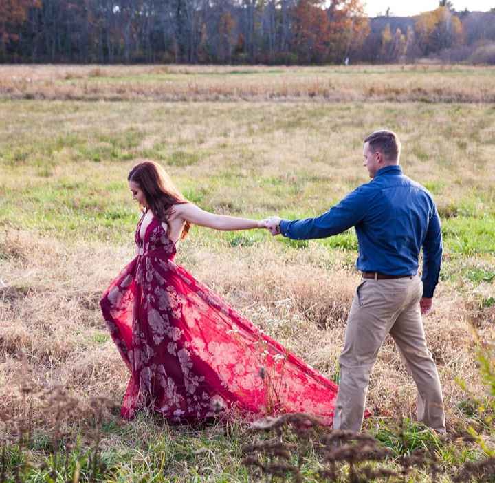 Engagement photo inspiration! Outfits and props!