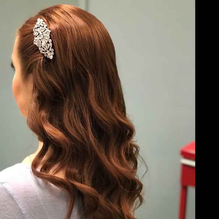 Brides that wore their hair down..did it stay?