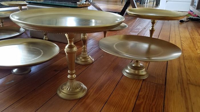 diy Cupcake Plates and Dessert Table 2