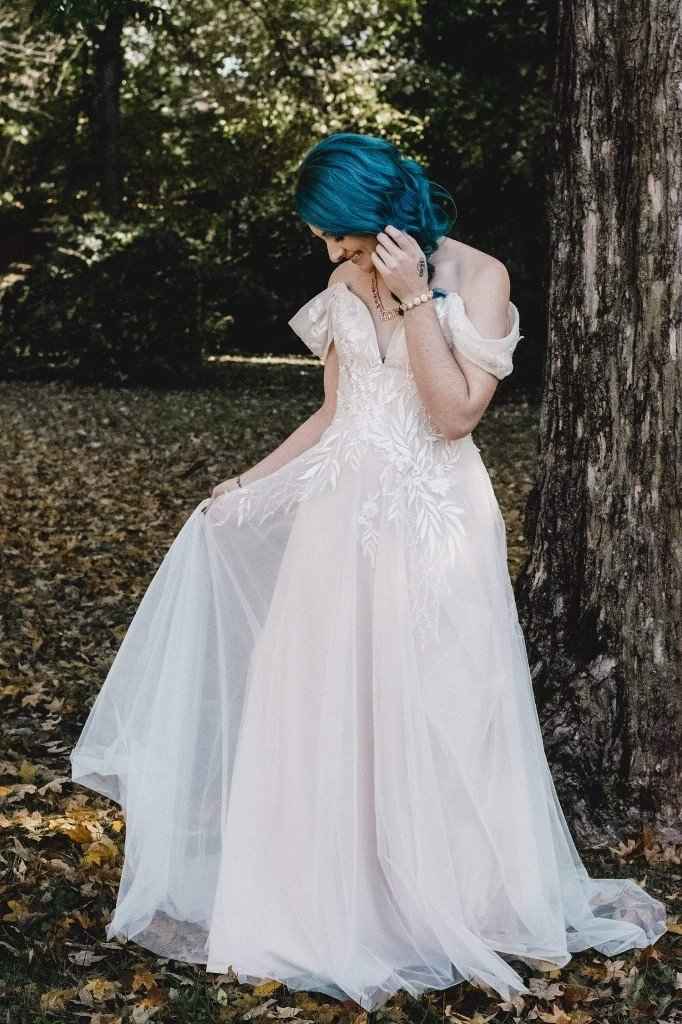 Show me your non traditional dress! - 1