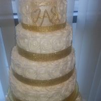 How will your wedding cake look like???? Do you have pictures????