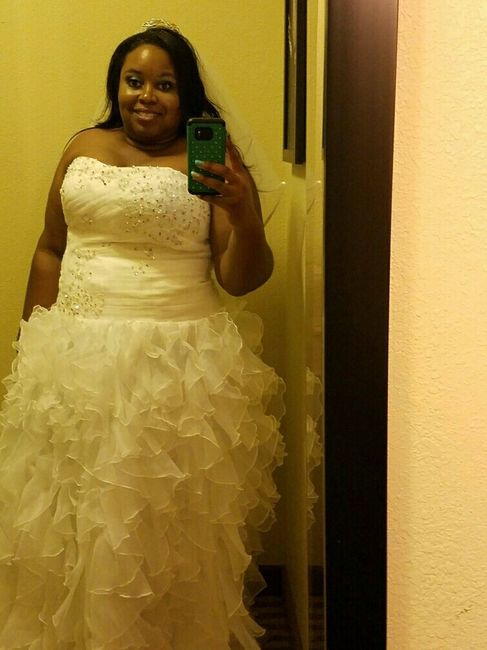 Ok ladies... Drop a pic of your BEAUTIFUL DRESSES