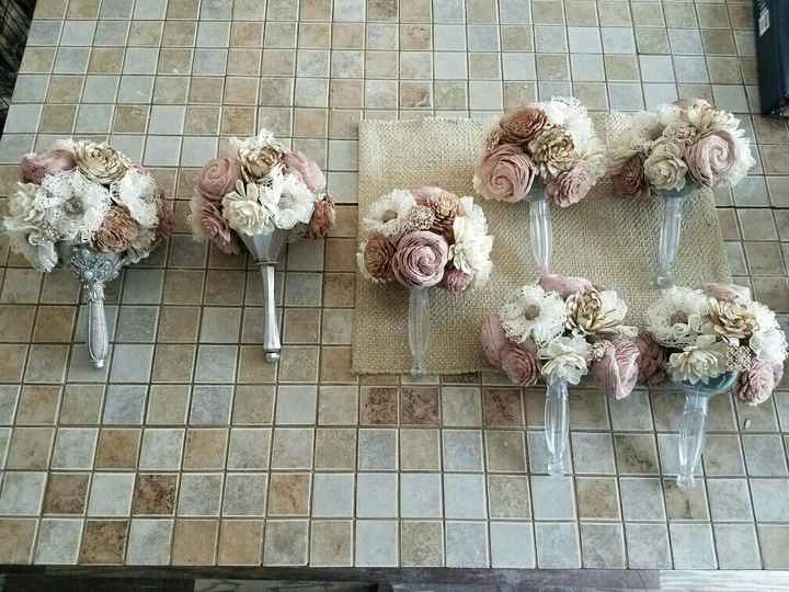 Has anyone used Eco Flowers for their wedding? Post your pics!