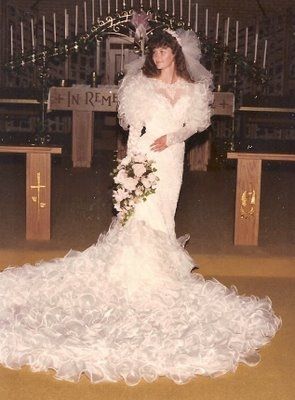 Wort  Bridal Gowns Ever. (PIC) show me yours
